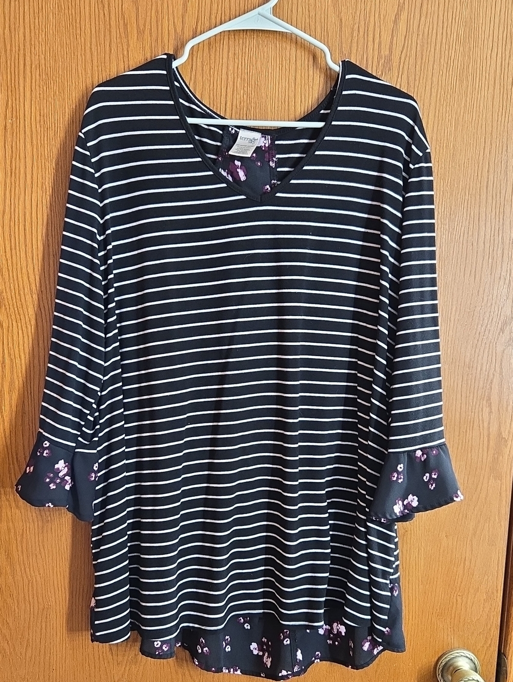 Terra & Sky Black and White Striped V-Neck Tunic with Pink Floral Trim